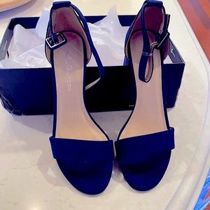 NIB, 7, Navy Suede Strappy Shoes by Chinese Laundry
